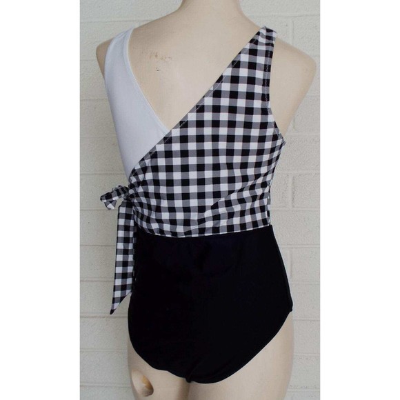 New CUPSHE Large black white gingham check crossover top 1 piece Swimsuit - Picture 2 of 8